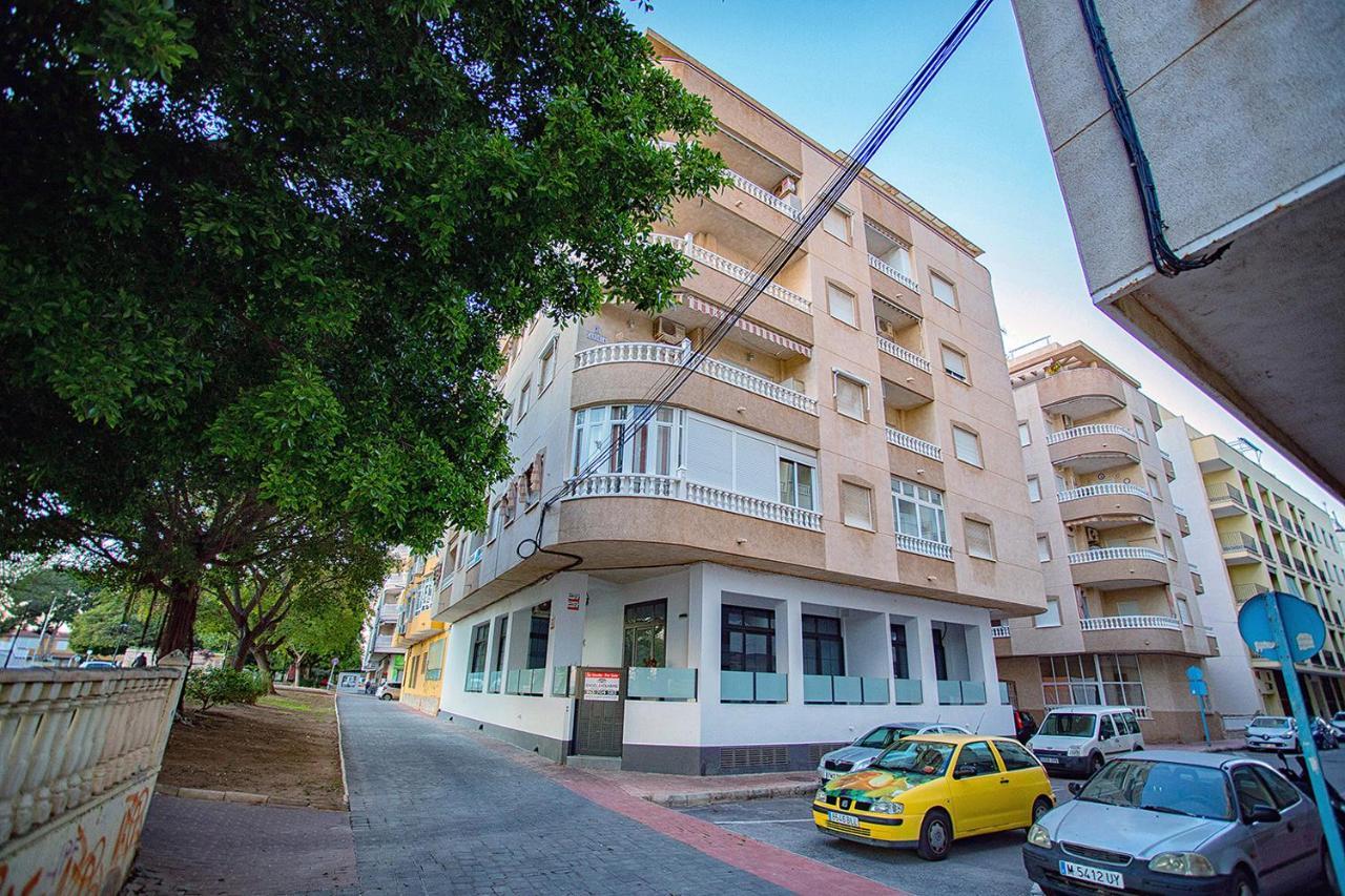 113 Beach And Trees - Alicante Holiday 또레비에하 외부 사진